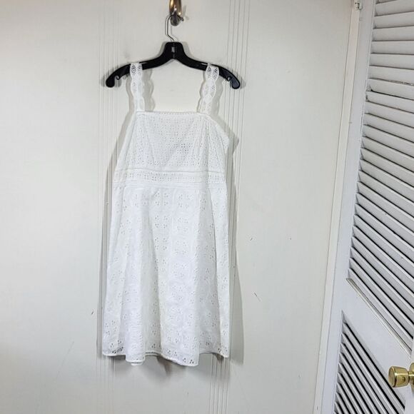 Ann Taylor White Sleeveless Cut Out Dress - Picture 1 of 7